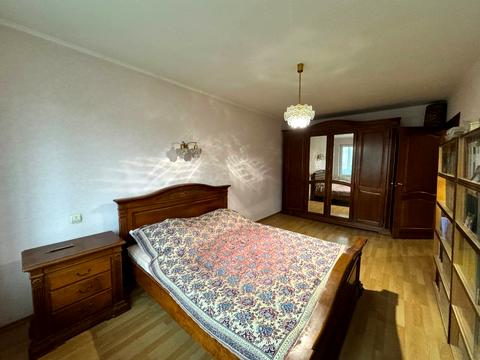 квартира за адресою Володимира Бизова вул. (Якіра), 7