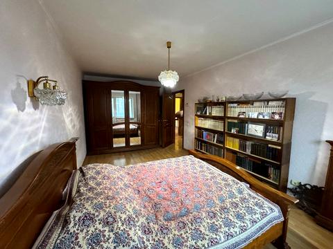 квартира за адресою Володимира Бизова вул. (Якіра), 7