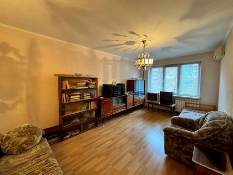 квартира за адресою Володимира Бизова вул. (Якіра), 7