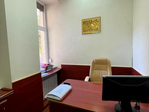 коммерческая по адресу Гетьмана Дорошенко ул. (Жовтневая), 30