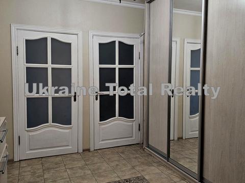 квартира за адресою Рональда Рейгана вул., 30-А