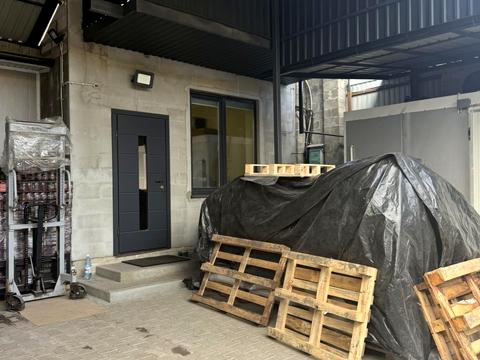 коммерческая по адресу Польова, 63