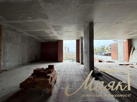 комерційна за адресою Залізничне шосе, 45