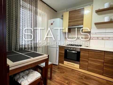 квартира за адресою Володимира Івасюка вул. (Головка), 2