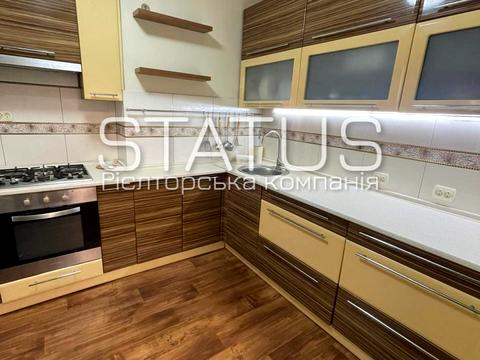 квартира за адресою Володимира Івасюка вул. (Головка), 2