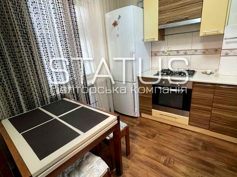 квартира за адресою Володимира Івасюка вул. (Головка), 2