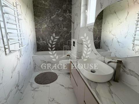 будинок за адресою Сонячна вул.