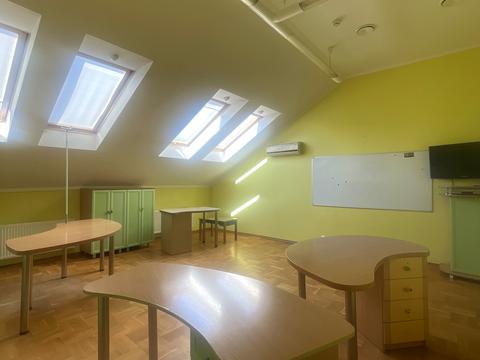 комерційна за адресою Михайла Туган-Барановського вул., 16