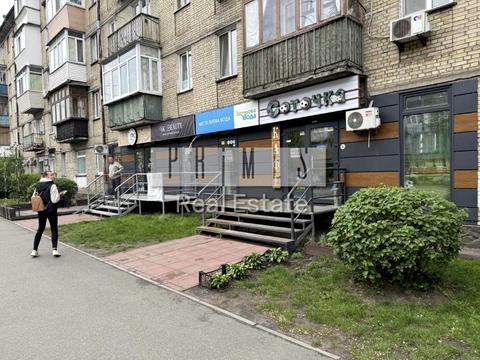 комерційна за адресою Миру просп., 7