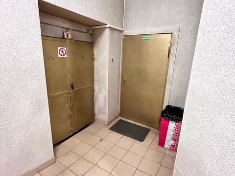 комерційна за адресою Промислова, 54