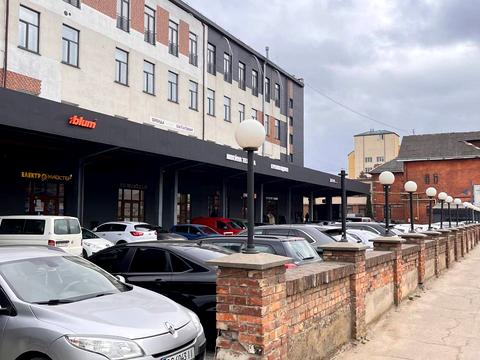 комерційна за адресою Промислова, 54