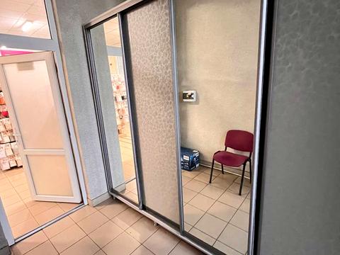 комерційна за адресою Промислова, 54