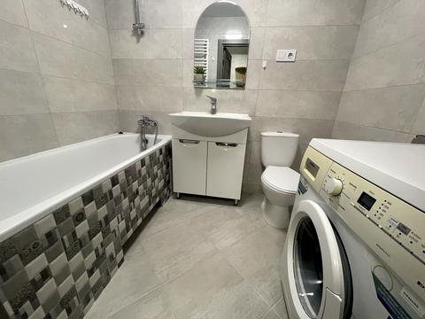 квартира за адресою Рєпіна вул., 38