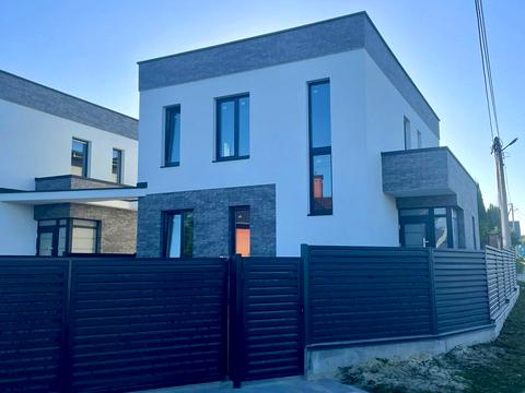 будинок за адресою Стуса, 27б