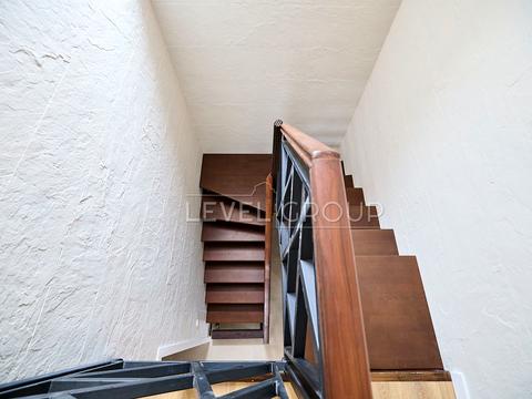 дом по адресу Нагірна