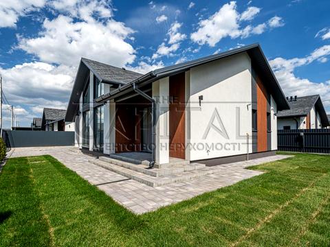 дом по адресу вулиця Привітна