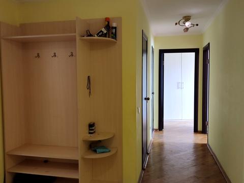 квартира за адресою Довженка вул., 12