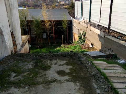 будинок за адресою Контрадмірала Остроградського вул. (Макарова), 10