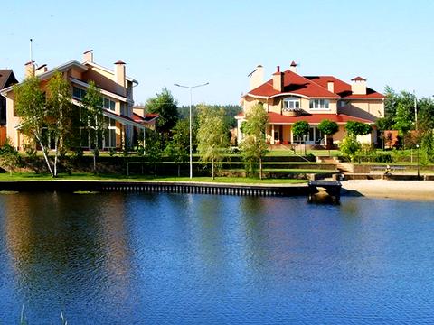 дом по адресу Анатолия Соловьяненко ул.