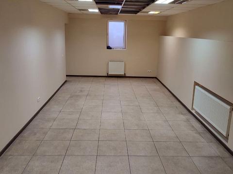 комерційна за адресою Вокзальна вул., 18