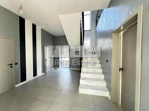 будинок за адресою Молодіжна