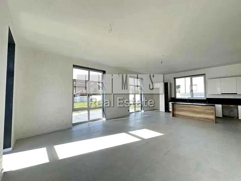 будинок за адресою Молодіжна