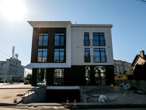 квартира за адресою Каштанова вул., 1