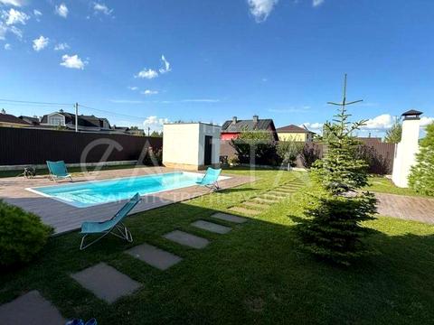 дом по адресу Центральна