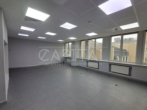 комерційна за адресою Київ, Лєскова вул., 9