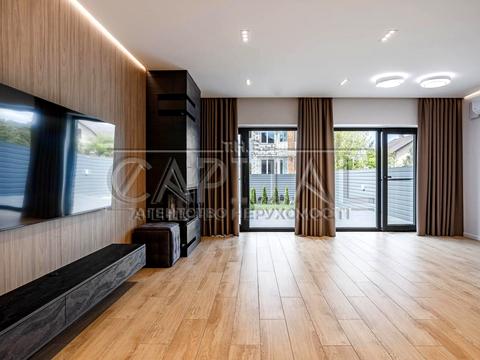 дом по адресу Івана Сірка ул.