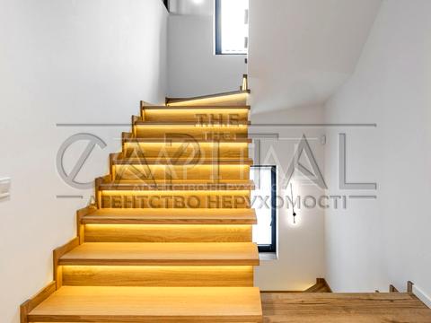 дом по адресу Івана Сірка ул.