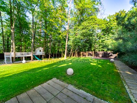 будинок за адресою Патріарха Володимира Романюка вул. (Жовтнева), 7