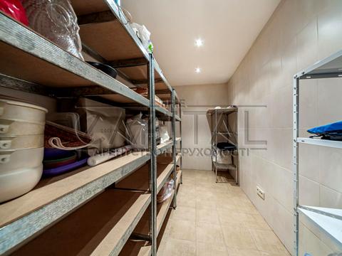 будинок за адресою Патріарха Володимира Романюка вул. (Жовтнева), 7