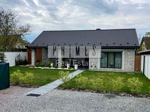 будинок за адресою 1 Травня вул.