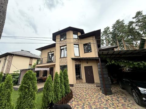 дом по адресу Українська ул., 12