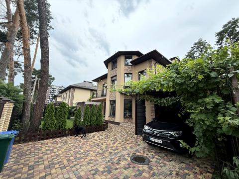 дом по адресу Українська ул., 12