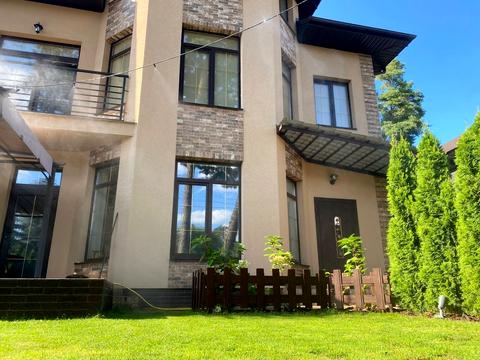 дом по адресу Українська ул., 12