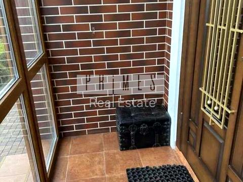 будинок за адресою Грушева вул.