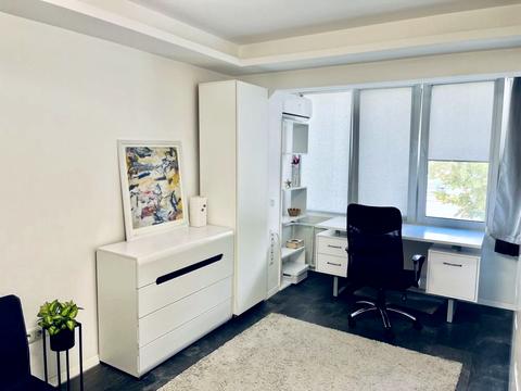 квартира за адресою Левка Лук'яненка вул. (Маршала Тимошенка), 4