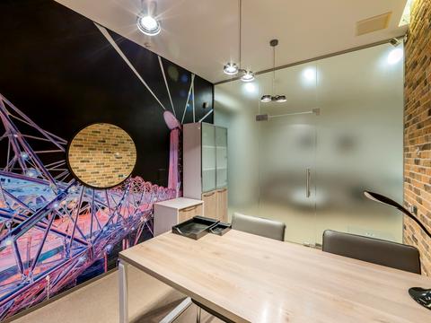 комерційна за адресою Воздвиженська вул., 22