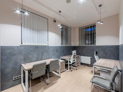 комерційна за адресою Воздвиженська вул., 22