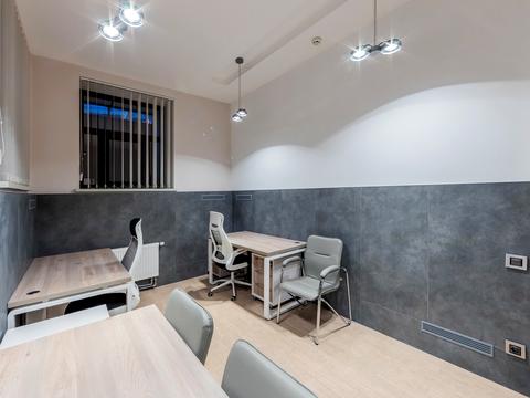 комерційна за адресою Воздвиженська вул., 22