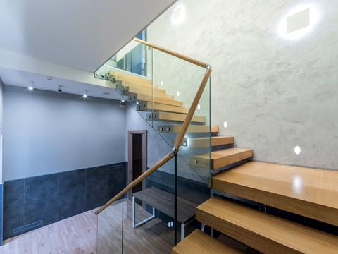 комерційна за адресою Воздвиженська вул., 22