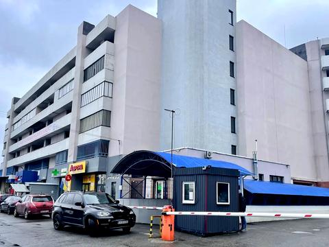 паркоместо по адресу Драгоманова ул., 1-Л