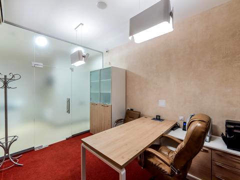 комерційна за адресою Воздвиженська вул., 22