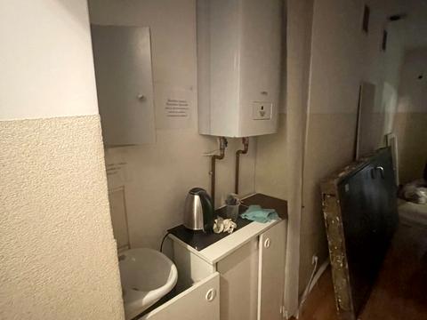 коммерческая по адресу Угорская ул., 12