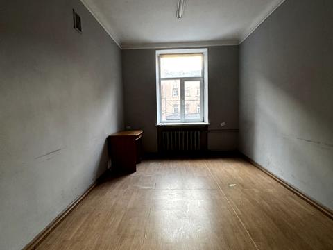 коммерческая по адресу Черновола просп. (700-летия Львова), 1