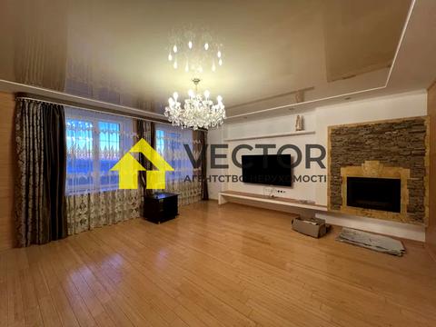 квартира за адресою Соборності вул. (Жовтнева), 50