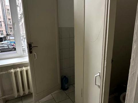 коммерческая по адресу Героїв у пл., 1