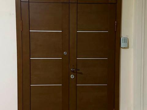 коммерческая по адресу Героїв у пл., 1